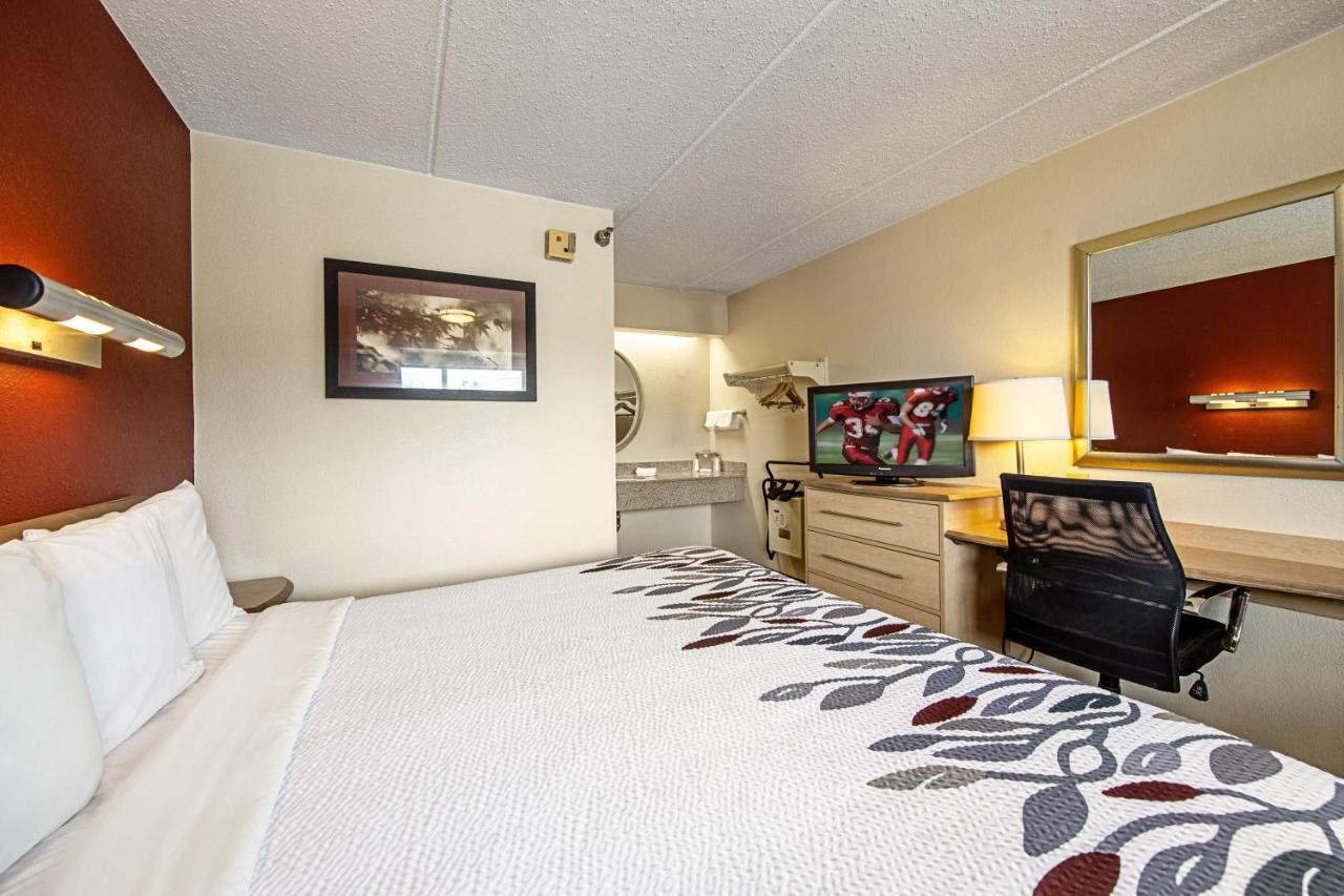 Red Roof Inn Huntington Barboursville Экстерьер фото