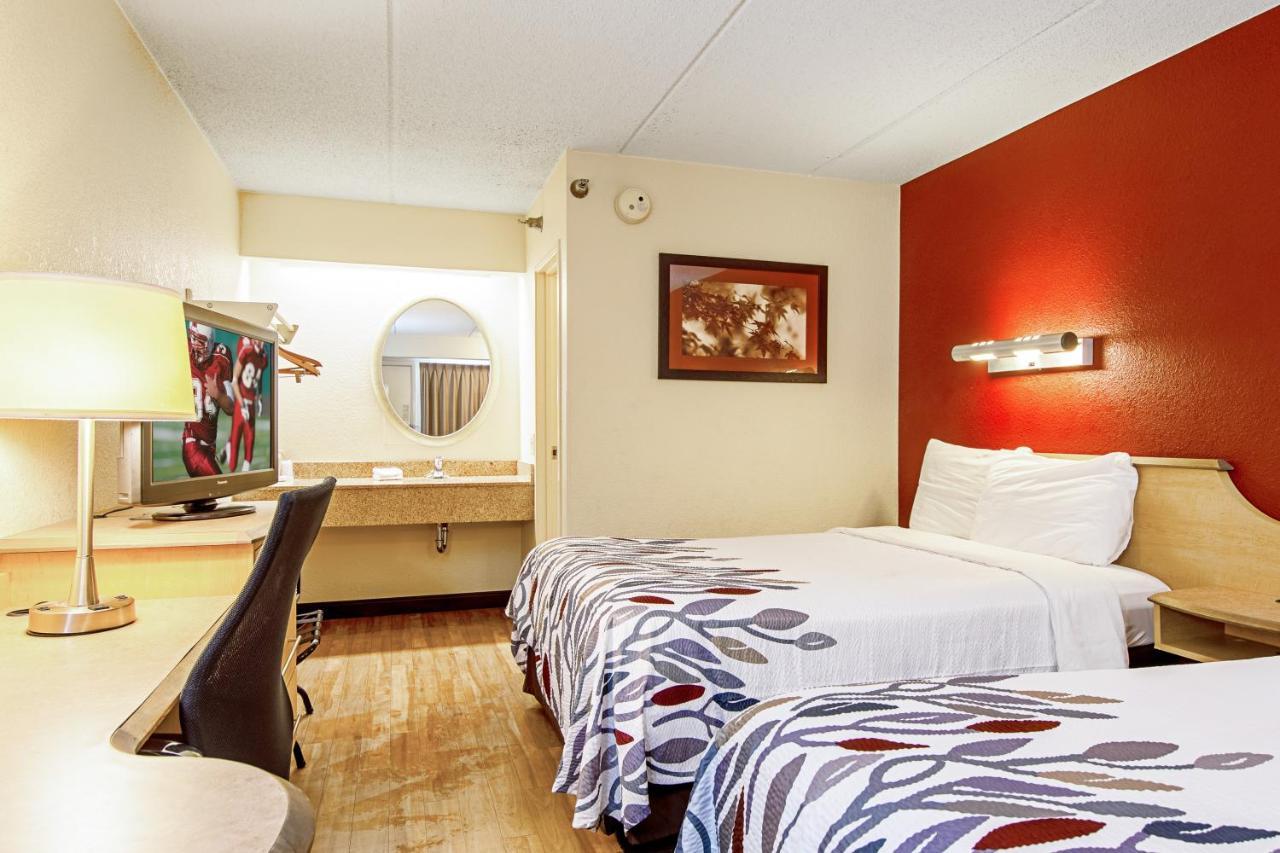 Red Roof Inn Huntington Barboursville Экстерьер фото