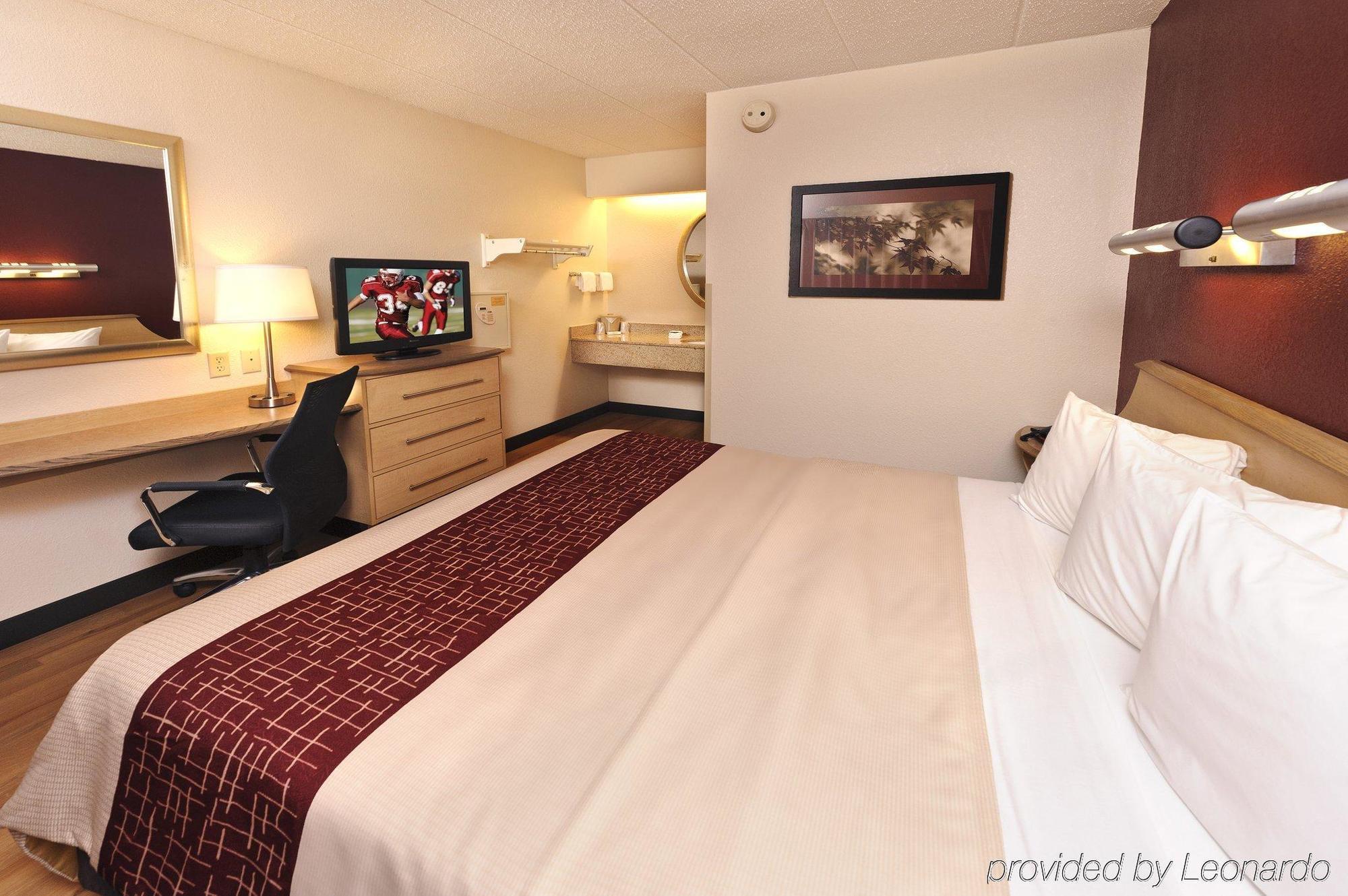 Red Roof Inn Huntington Barboursville Номер фото