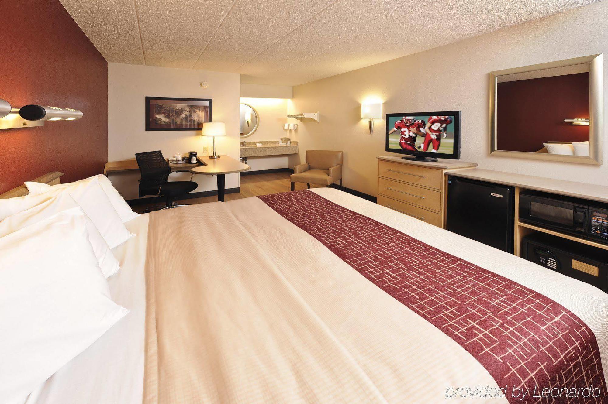 Red Roof Inn Huntington Barboursville Номер фото